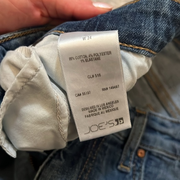 Joes Jeans great condition size 24 with rips for style - Picture 4 of 6